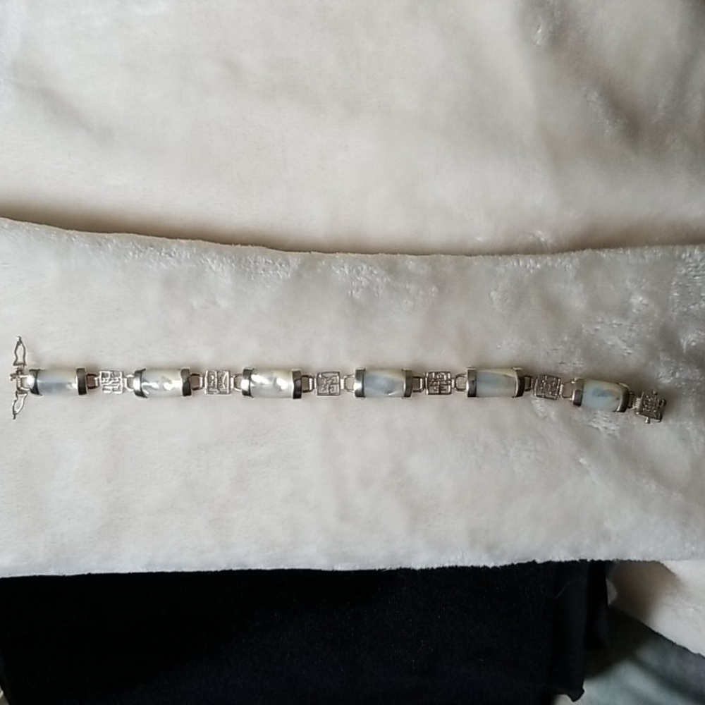 Mother of pearl/sterling bracelet